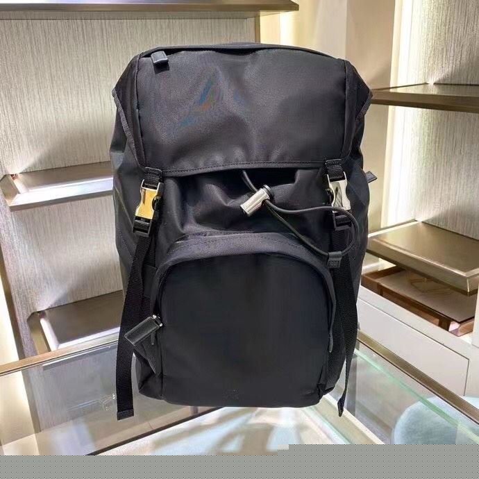 Pra*a backpacks